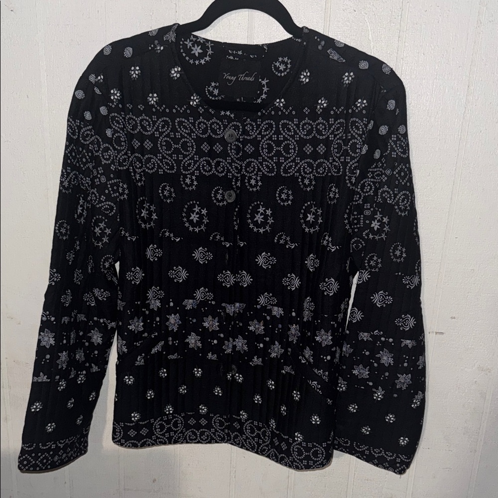 Very J Black and Gray Floral Women's Sweater